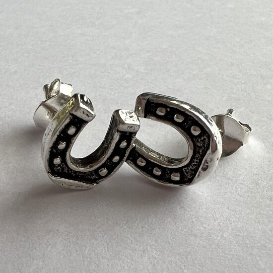 Silver Horseshoe Studs Herradura Negra